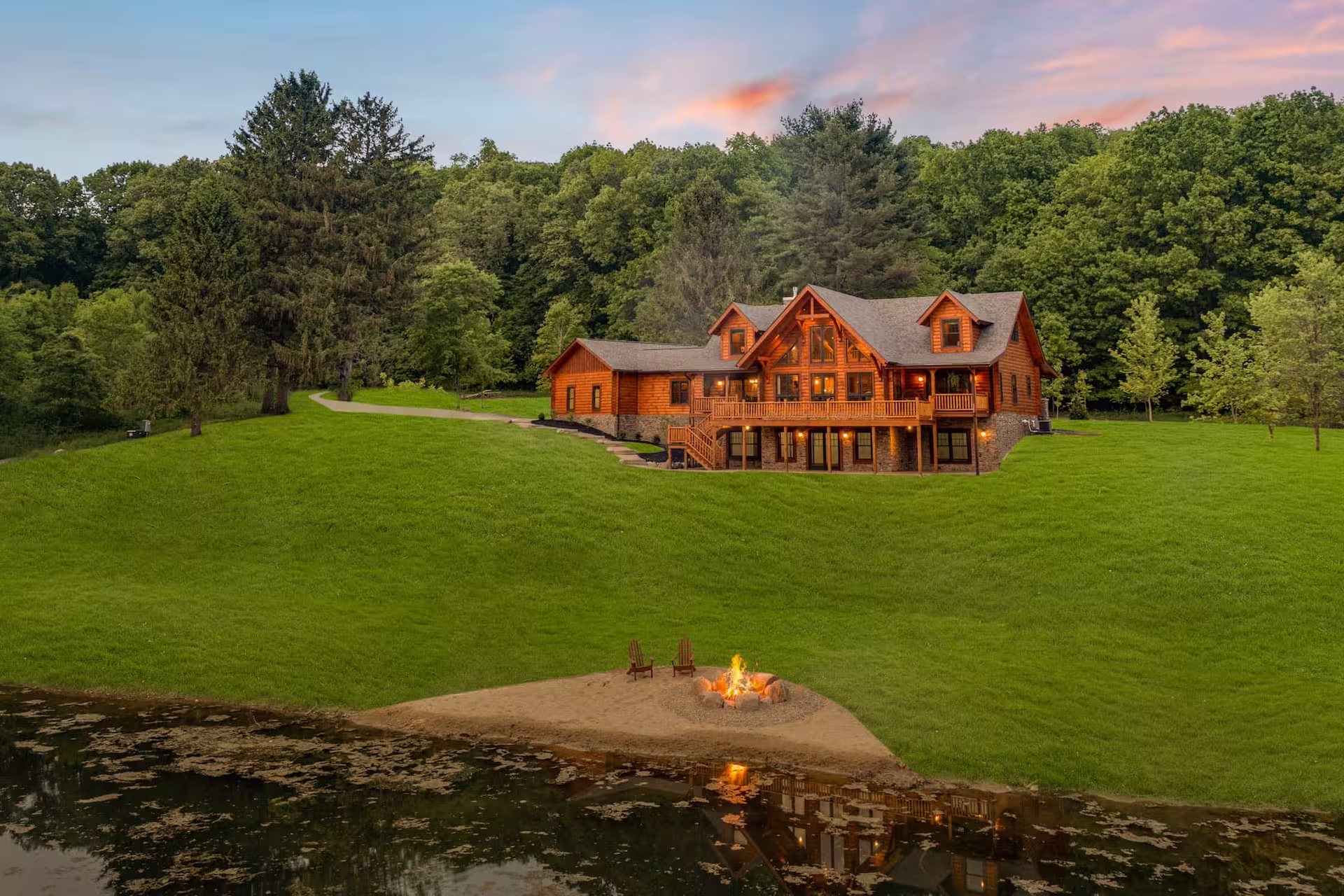 Exterior of a Teton log cabin built by Hochstetler Log Homes & Timbers