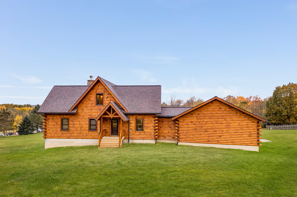 Patak Log Home - Exterior Back Yard
