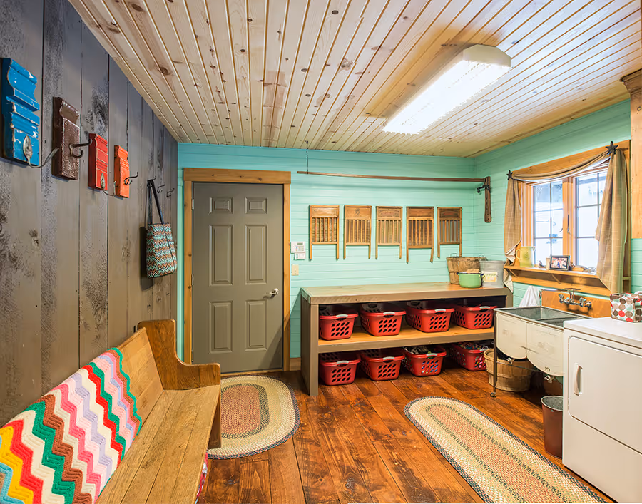 Conaway Log Home - Mud Room