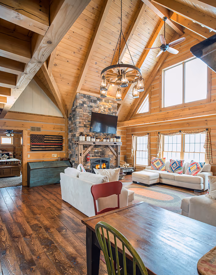 Conaway Log Home - Living Room and Fireplace
