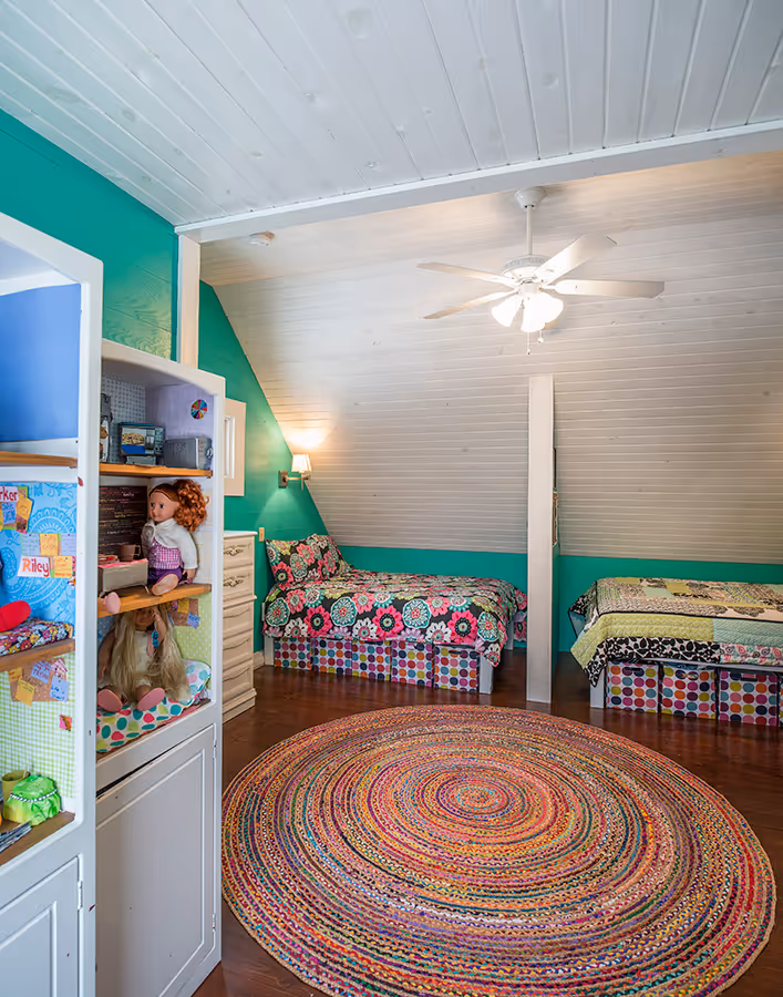 Conaway Log Home - Bedroom