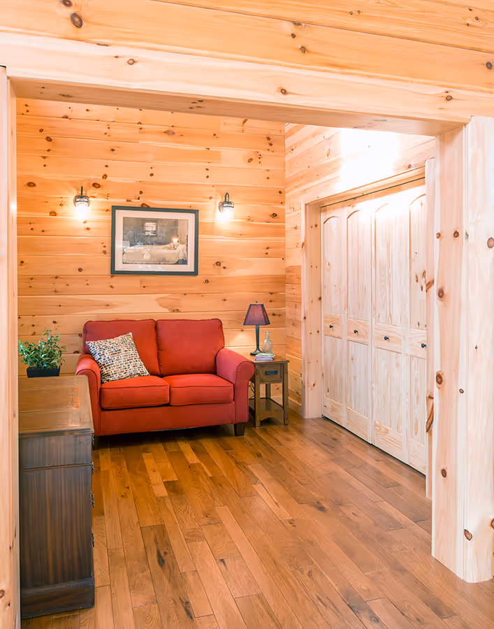 Custom Log Home - Lounge