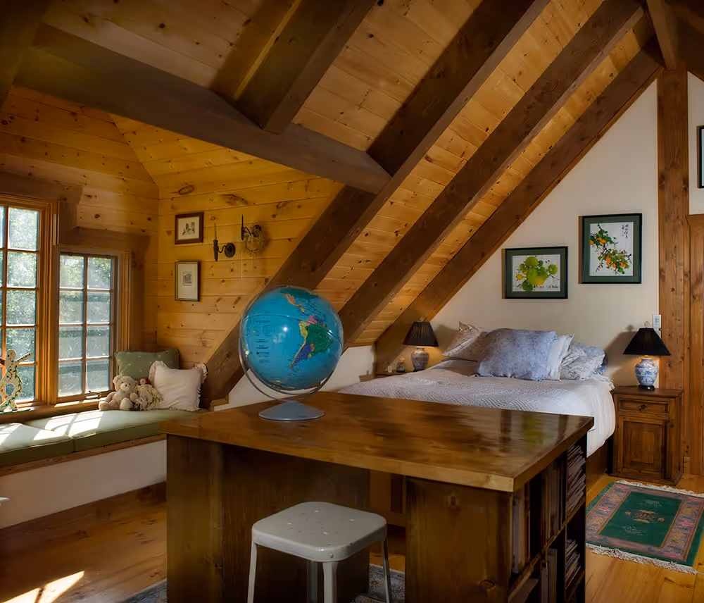 Clendenen Log Home - Bedroom 2