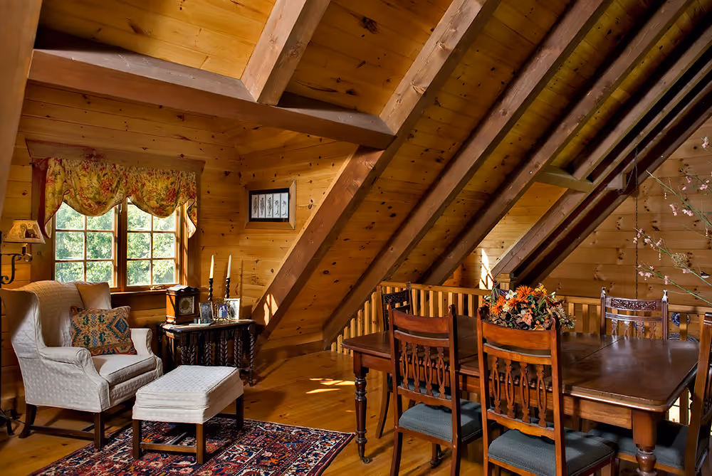 Clendenen Log Home - Bedroom 2 and Lounge