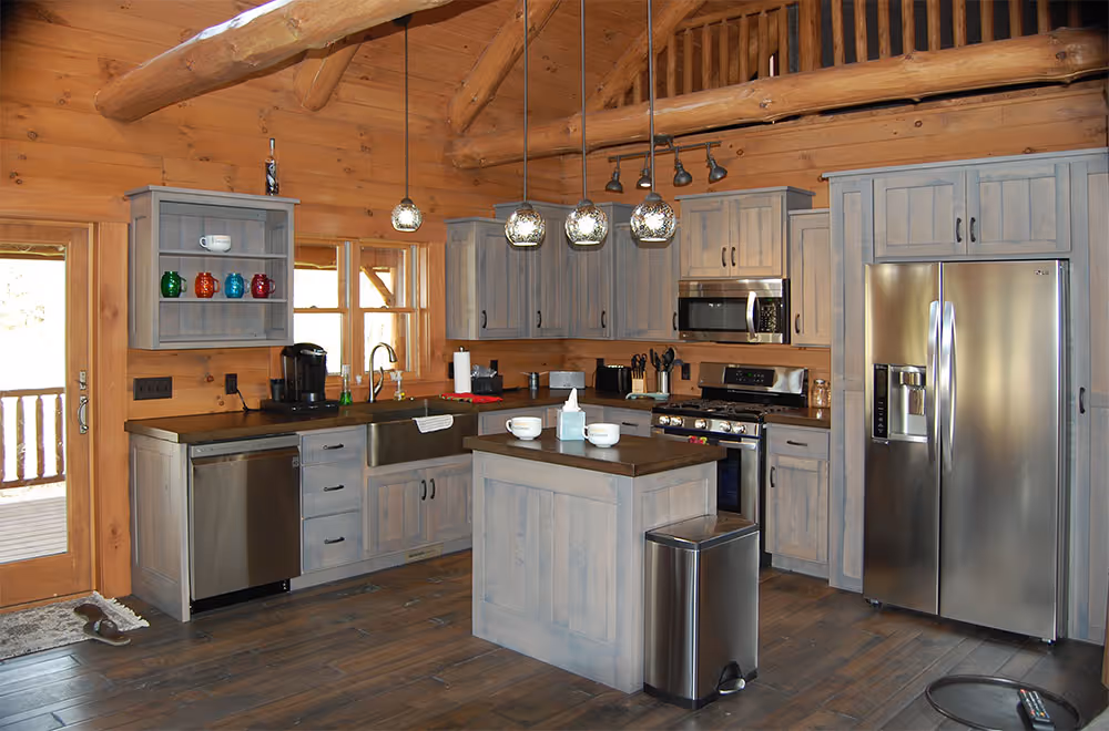 Nero Log Home - Kitchen