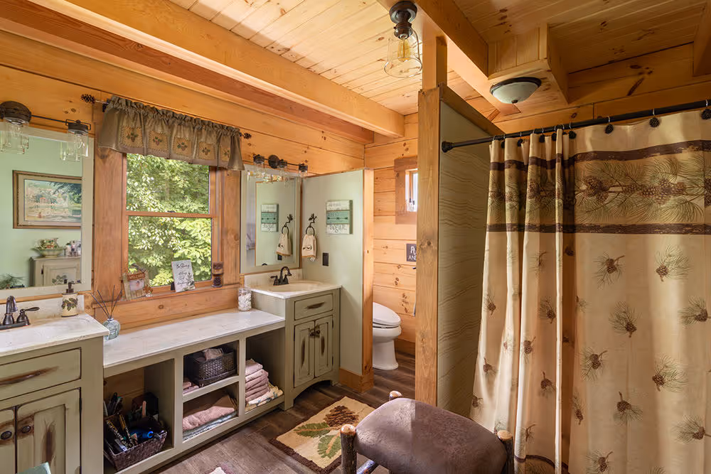 Wilson Log Home - Bathroom