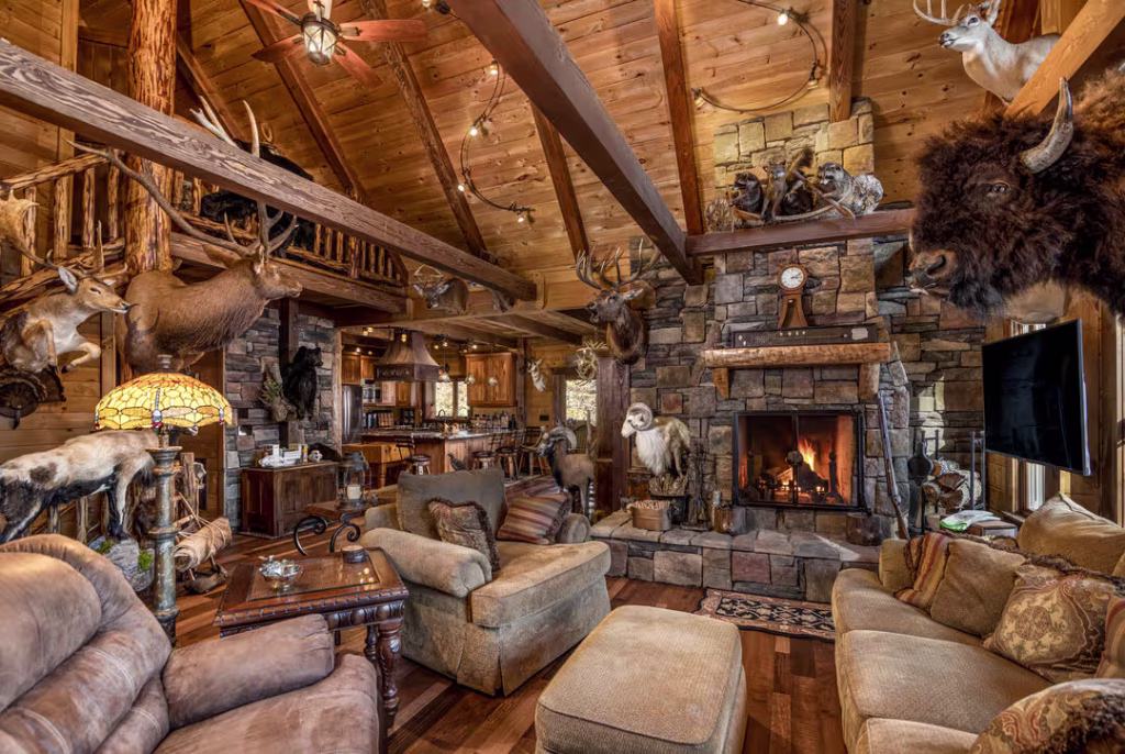 Covington Log Home - Living Room and Fireplace