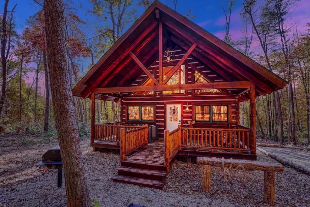 Hitching Post rental log cabin by Hochstetler Log Homes