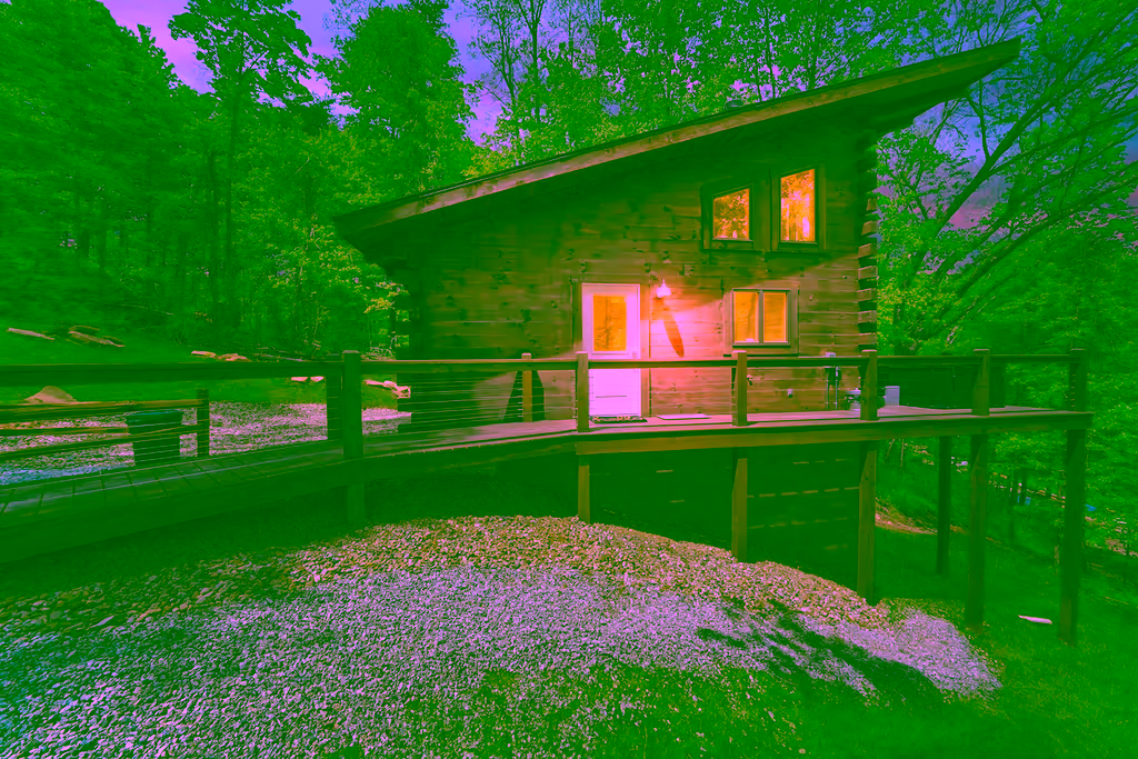 Blue Moon rental log home by Hochstetler Log Homes & Timbers