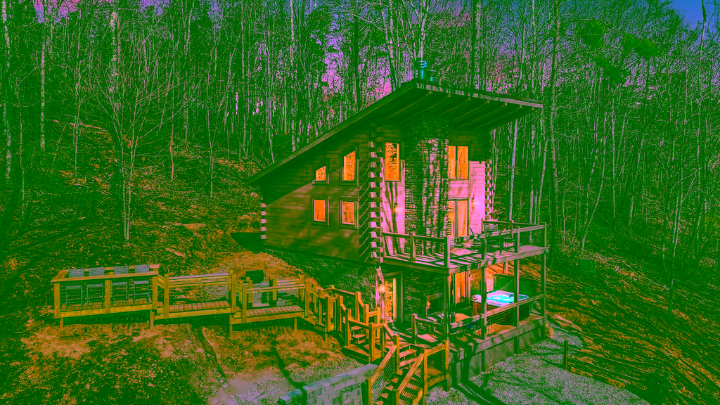 Greystone Ridge rental log cabin by Hochstetler Log Homes & Timbers